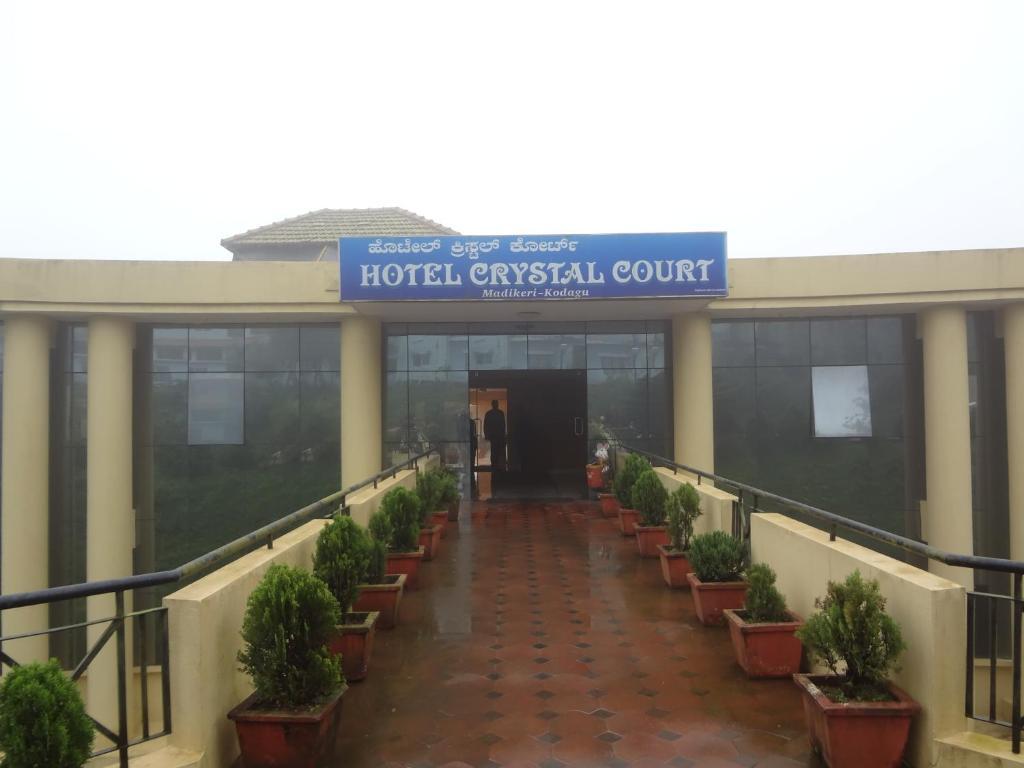 Hotel Crystal Court Madikeri Extérieur photo